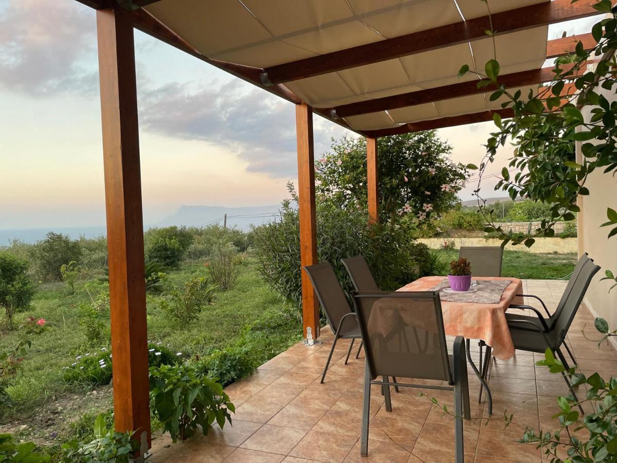 Chrissi'S House With Garden And Sea View Zerviana Villa Kissamos Ngoại thất bức ảnh